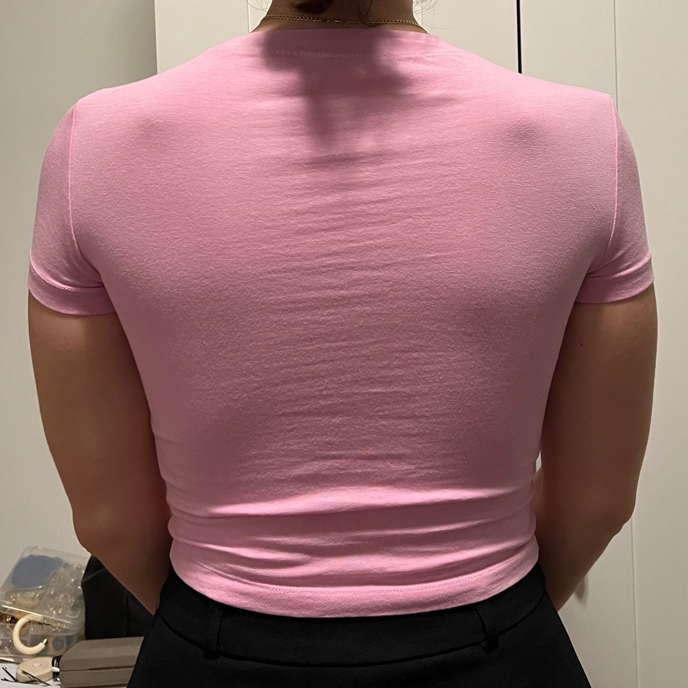 Pink croptop - Picture 2 of 2